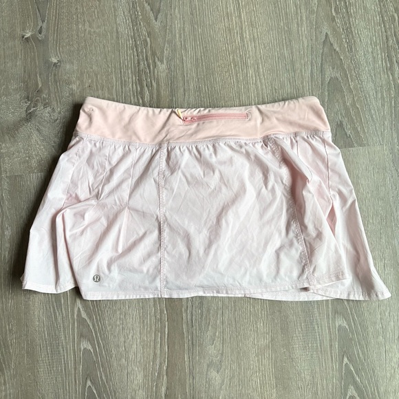 Lululemon Run In The Sun Skirt - Picture 4 of 5
